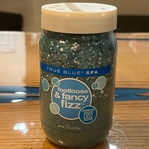 True Blue Spa Foot Bath W/Rose,Orange,Aloe,Chamomile, Lavender Extracts New 326g